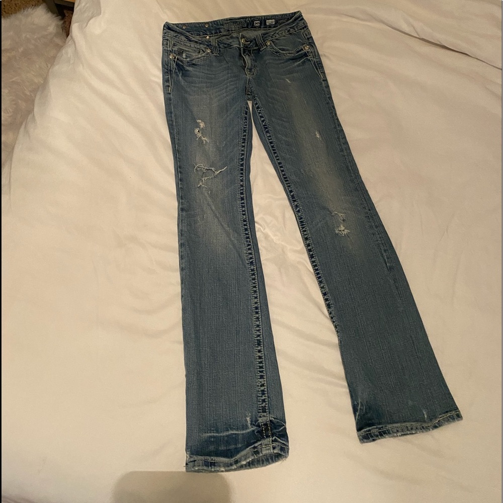 MISS ME jeweled cross, boot cut sz 30